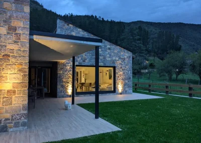 Casa sostenible de diseño contemporáneo con jardín en Cantabria